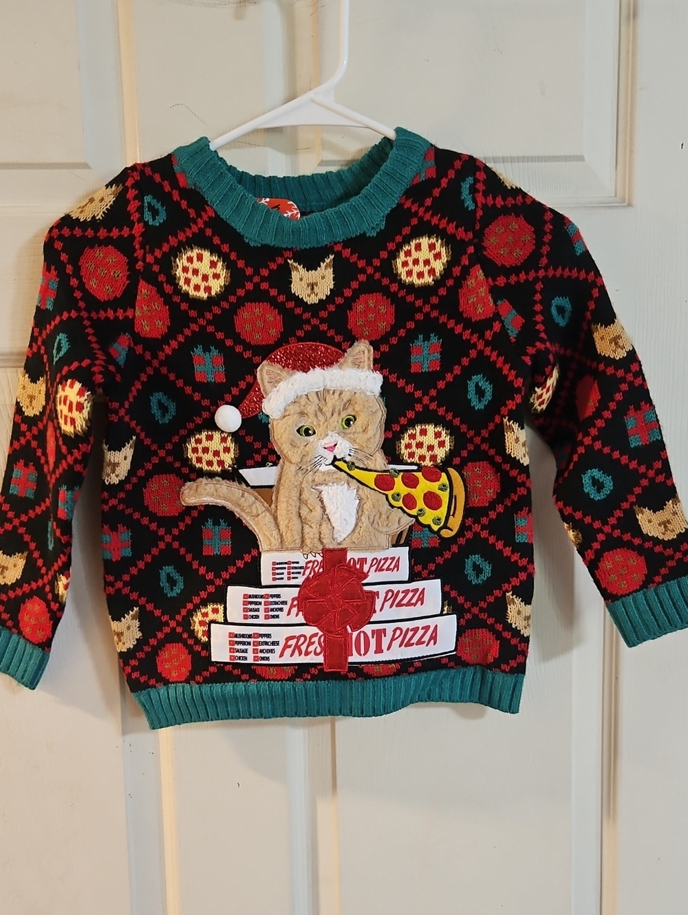 33 DEGREES YOUTH CHRISTMAS PIZZA CAT SWEATER:BLACK/GREEN:NEW WITH TAGS: S (4)